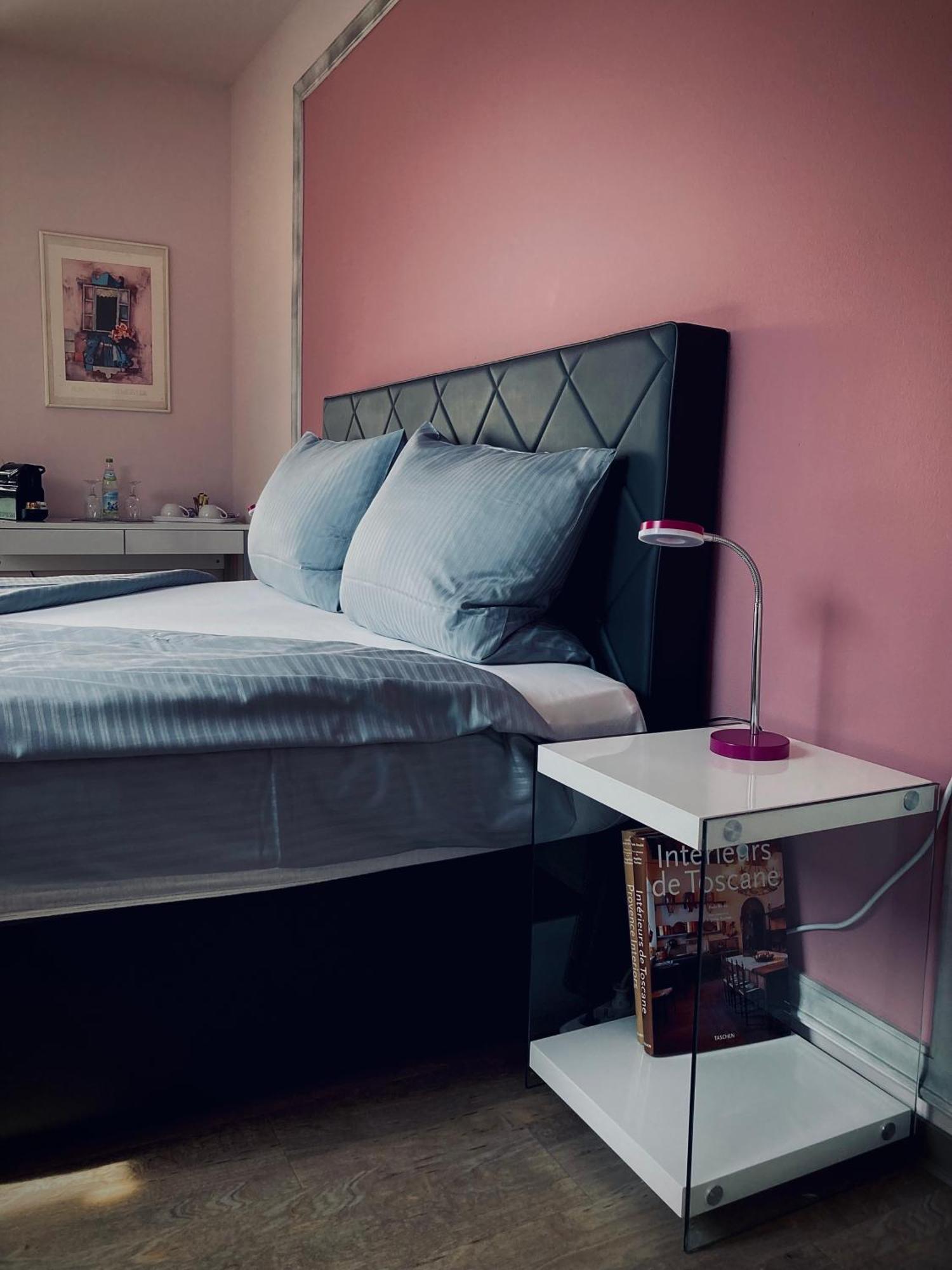 Das Singold Hotel Mit Highspeed Wlan Und Digitalem Schluessel シュヴァープミュンヘン エクステリア 写真