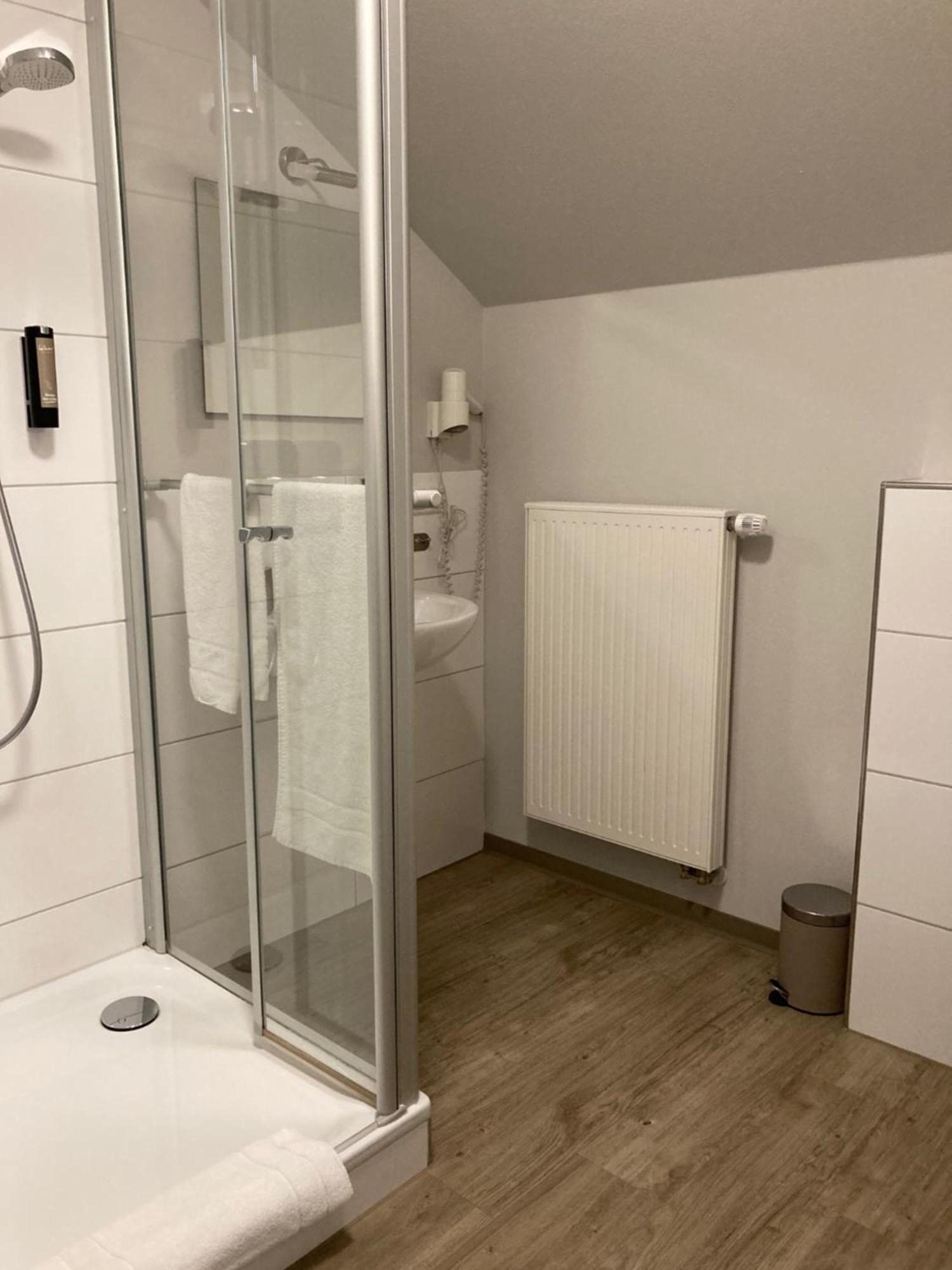 Das Singold Hotel Mit Highspeed Wlan Und Digitalem Schluessel シュヴァープミュンヘン エクステリア 写真